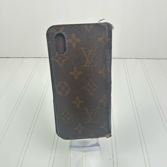 Louis Vuitton Monogram iPhone Case - Picture 10 of 10